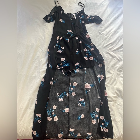 Xhilaration High-Low Off Shoulder Romper Dress in Black Floral, size Small - Picture 2 of 11